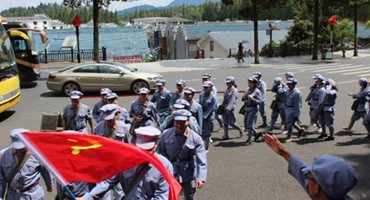 ��Ⱥ�˶�-����ɽ